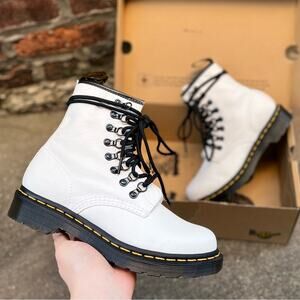 NEW Size 7 Dr. Martens White Leather 1460 Laced Virginia Platform Unisex Boots